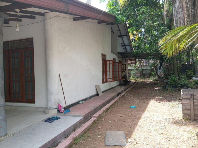 House for sale in Mawaramandiya