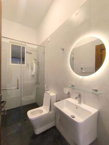 Bathroom - Brand New Luxury House for Sale – Hokandara, Thalawathugoda