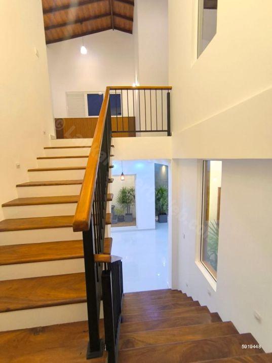 House for sale in Thalawathugoda