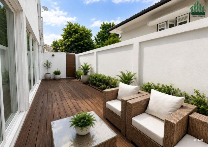 Exterior - House for sale in Rajagiriya