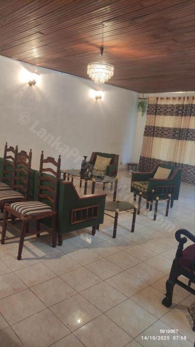 House for sale in Nugegoda