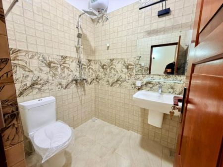 Bathroom - Thalawathugoda 4 BR Brand New Luxury House for Sale 