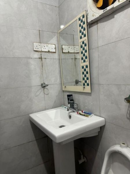 Bathroom - Elegant Single-Storey Home for Sale – Wattala / Mabola