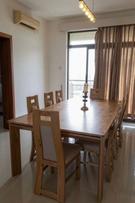 Dining room - Luxury 4 Bedroom Apartment for Rent at Havelock City | LKR 700,000 (EM107VW)