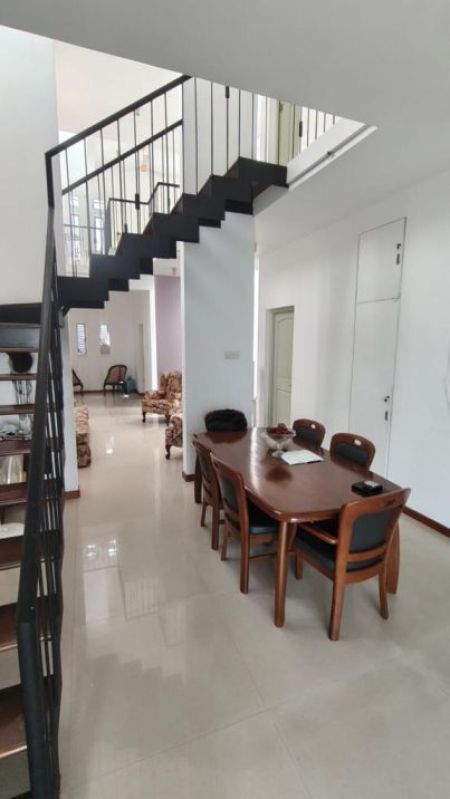 Dining room - Modern Architect-Designed Luxury Two Story House for Sale