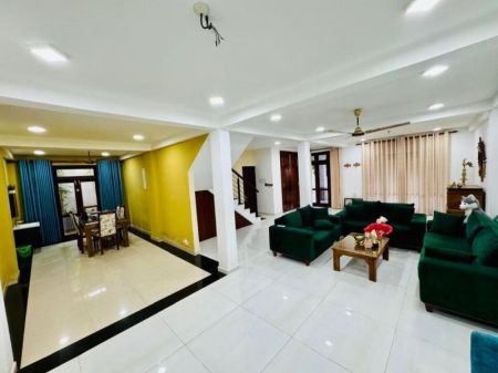 Living Room - (PH654) Three Storey House for Sale in Angoda Junction