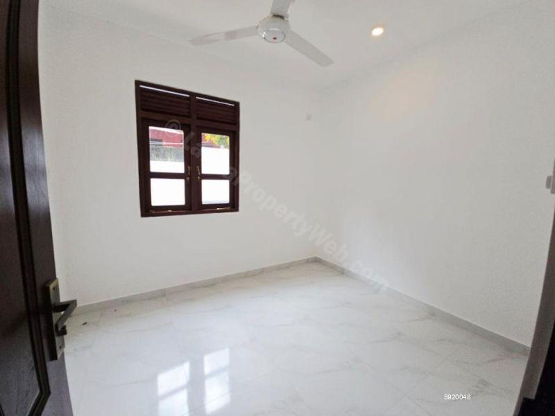 House for sale in Godagama