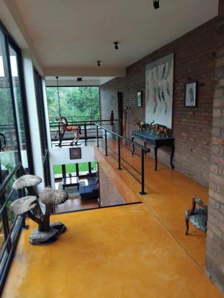 Living Room - Luxury 4-Bedroom House for Rent in Battaramulla / Koswatta