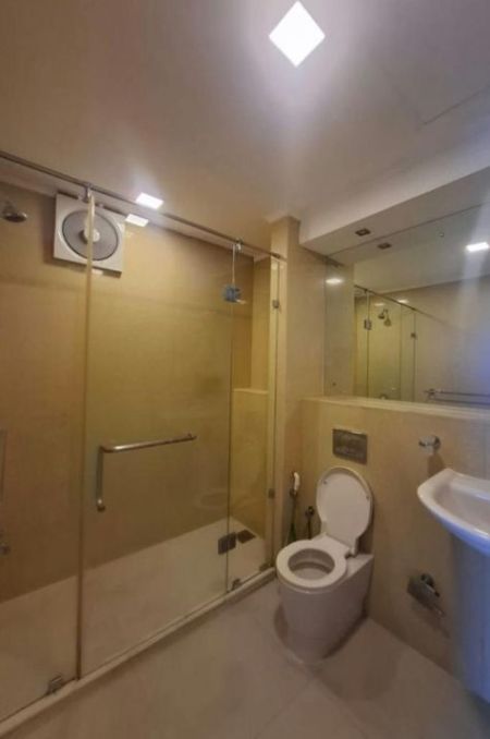 Bathroom - Victoria Park Mansions - 04 Bedroom Furnished Penthouse for Rent in Colombo 07 (A2812)-RENTED