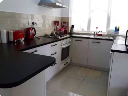Kitchen - Apartment For Sale in Colombo 05 