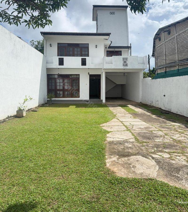 Exterior - House for rent in Battaramulla