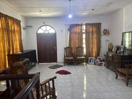 Living Room - 10 Perch 2-Story House For Sale | Maharagama Navinna | 4+2+1BR | 4AC | 37.5 million 