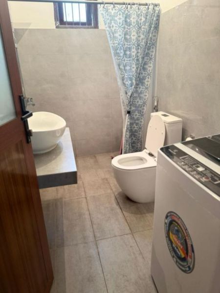 Bathroom - 10 Perch 2-Story House For Sale | Maharagama Navinna | 4+2+1BR | 4AC | 37.5 million 