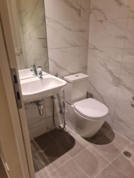 Bathroom - Apartment For Sale in Colombo 02 