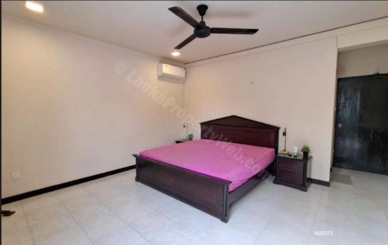 Bedroom - Apartment for sale in Colombo 7