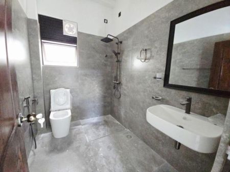 Bathroom - Newly Built Luxury 3 Story House For Sale In Homagama