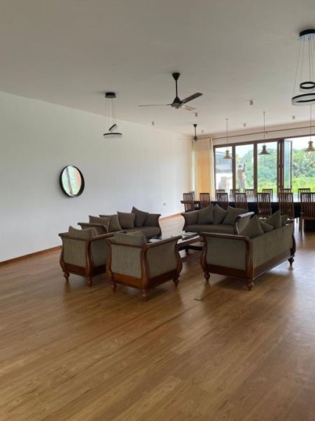 Living Room - 4 Bedroom Luxury House for Rent - Battaramulla, Passport Road | LKR 750,000 Per Month (EM839)