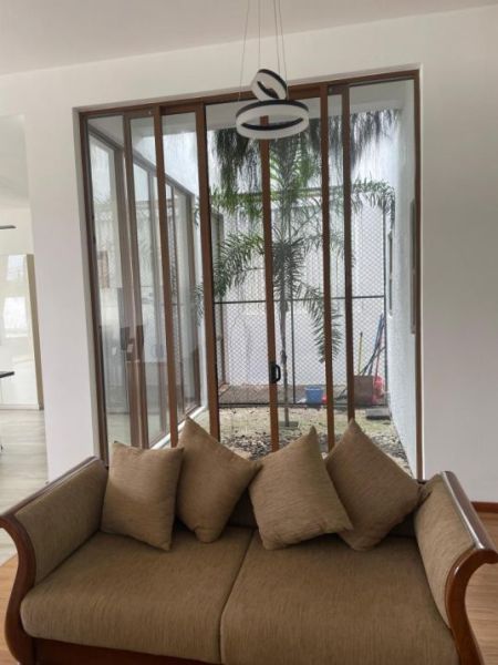 Living Room - 4 Bedroom Luxury House for Rent - Battaramulla, Passport Road | LKR 750,000 Per Month (EM839)
