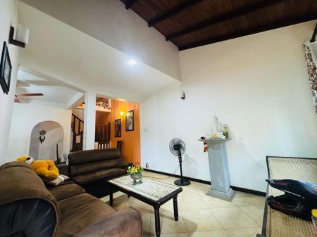Living Room - (RH573) Two Storey House for Sale in Panadura