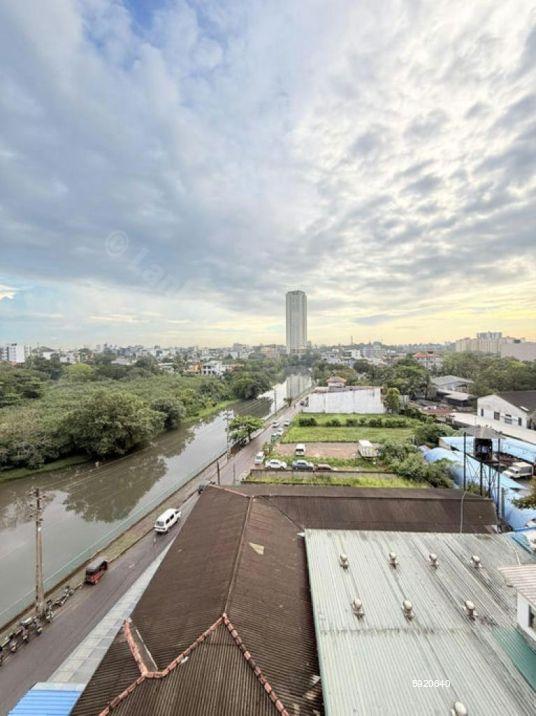 Exterior - Apartment for sale in Colombo 5