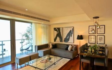 Living Room - Fully furnished 2 Bedroom apartment in Cinnamon life Suite Tower FOR RENT in Colombo 2