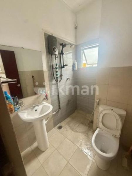 Bathroom - Apartment For Sale In Embulgama (file No 90f) Green Valley Residence