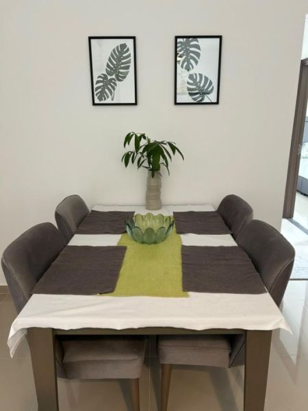 Dining room - Ariyana/furnished/02beds/for rent in Athurugiriya.