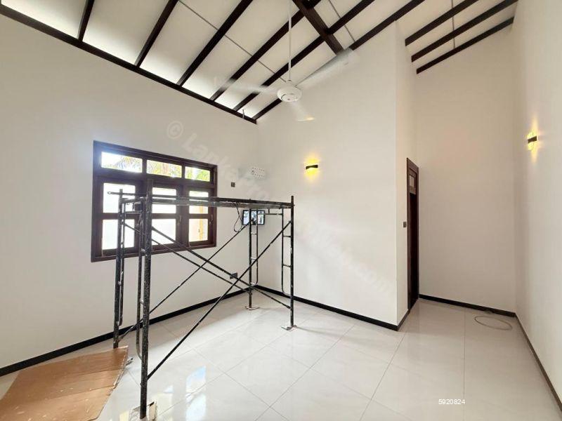 House for sale in Malabe