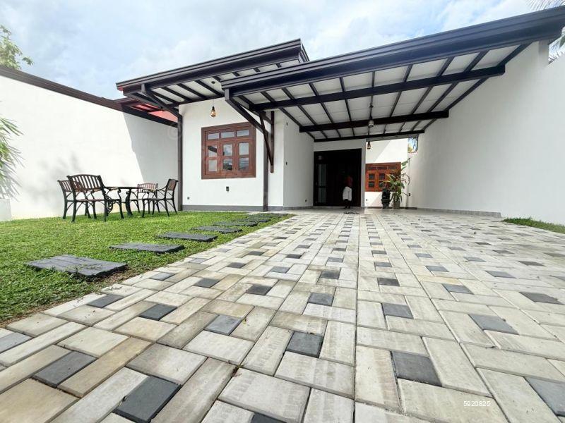 Exterior - House for sale in Malabe