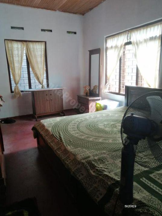 Bedroom - House for sale in Athurugiriya