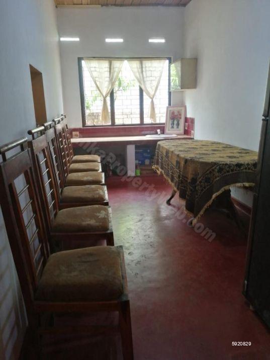 House for sale in Athurugiriya