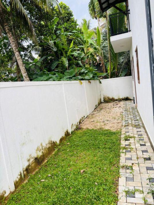 Exterior - House for sale in Athurugiriya
