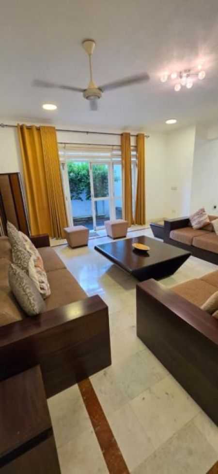 Living Room - Spacious House For Rent In Colombo 05
