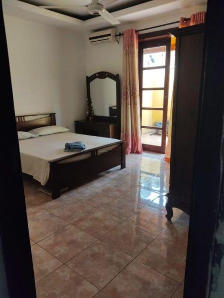 Bedroom - Expansive 6BR House for Rent in Prime Colombo 5 – Ideal for Commercial or Residential Use! 