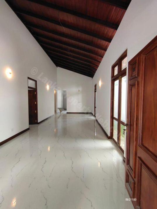 House for sale in Kadawatha