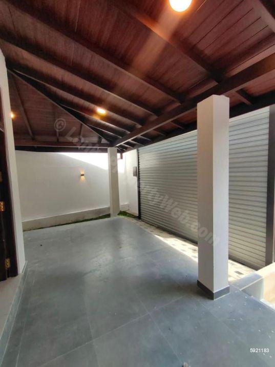 House for sale in Kadawatha