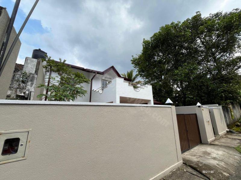 Exterior - House for rent in Malabe