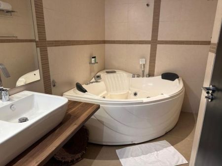 Bathroom - Luxury 6 Bedrooms Villa For Rent in Nawala - PDC21