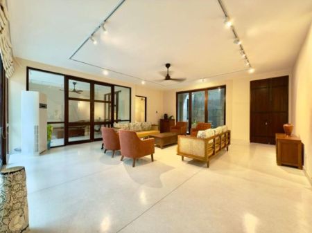 Living Room - House for sale in Colombo 5 