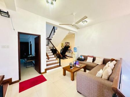 Living Room - House for sale in Rajagiriya 