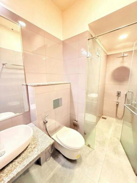 Bathroom - Iconic Galaxy - 03 Bedroom Unfurnished Apartment for Sale in Rajagiriya (A5513)