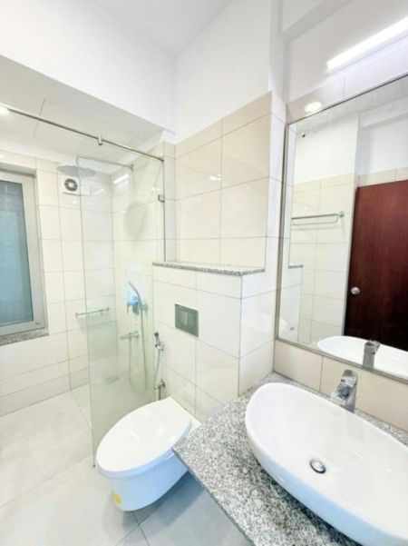 Bathroom - Iconic Galaxy - 03 Bedroom Unfurnished Apartment for Sale in Rajagiriya (A5513)