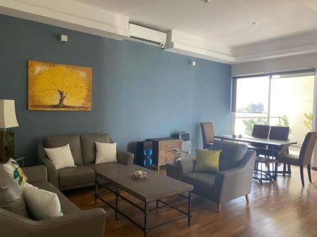 Living Room - The castle residence 03 Bedroom Apartment for rent in Colombo 8 