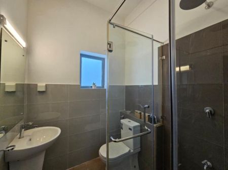 Bathroom - 2BR Apartment for Rent at Canterbury Gardens | Monthly Rent LKR 150,000 (AP4729)