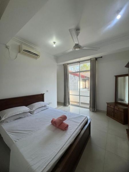 Bedroom - 3BHK  Fully Furnished Apartment Long-Term Rental in Colombo-05. (CSMP10D)