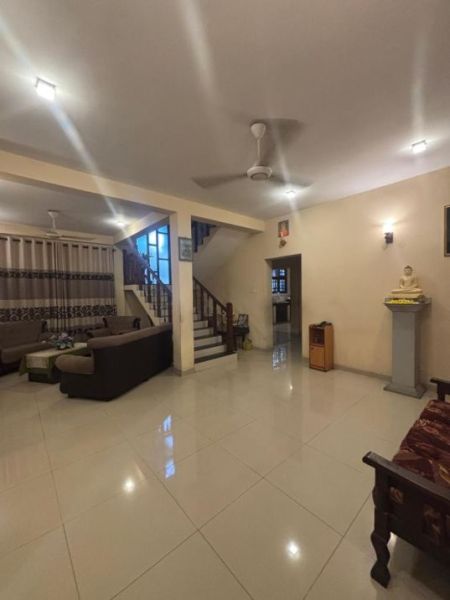 Living Room - ￭ Dehiwala ￭ 05BR House For Sale ￭ (NK11404)