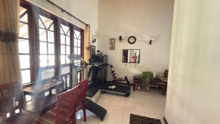 Living Room - (DH1069) Two Storey House for Sale in Kalubowila, Colombo 06