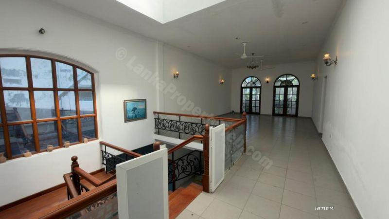 House for sale in Dehiwala