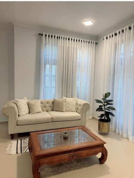 Living Room - ￭ Nugegoda ￭ 05BR House For Rent ￭ (NK11410)