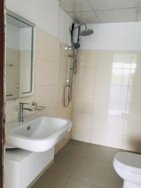 Bathroom - Ru Residencies - 03 Bedroom Unfurnished Apartment for Sale in Nugegoda (A5856)